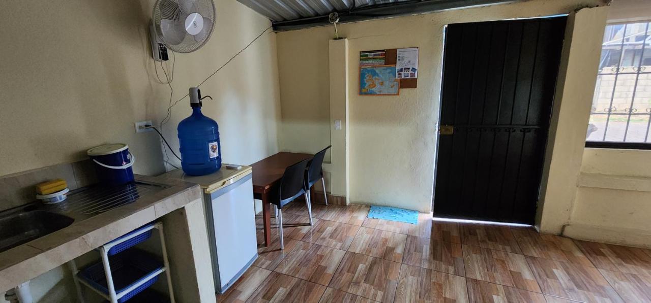 Appartement Departamento Amoblado Starlink -Pto Ayora à Puerto Ayora  Extérieur photo